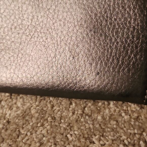 Michael Kors Silver Wallet - Picture 8 of 9